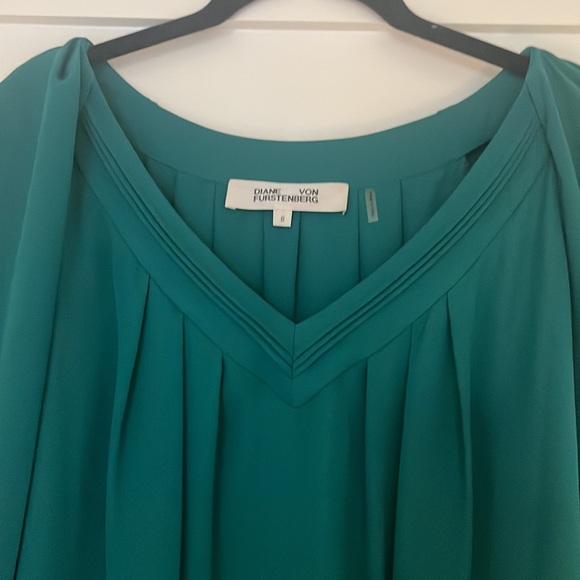 Diane Von Furstenberg Blouse - Picture 2 of 5